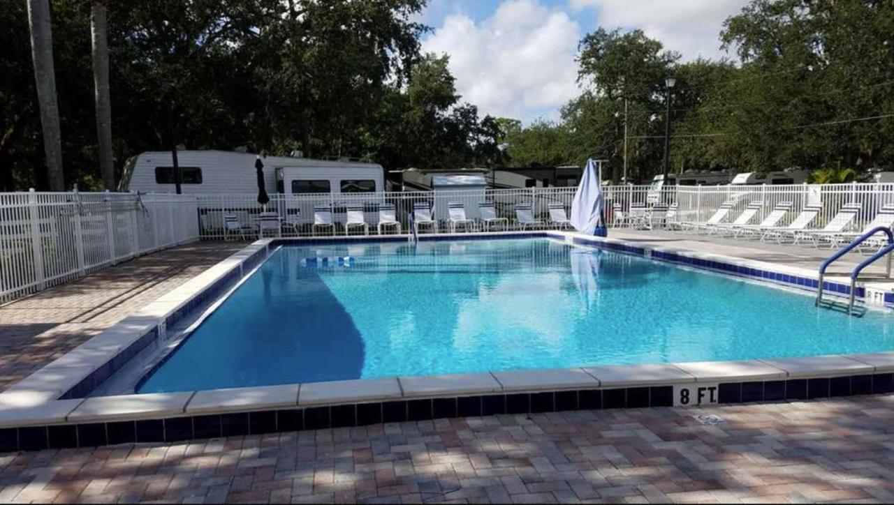 Cozy Tiny Home Near Disney World & Orlando Parks! Киссимми Экстерьер фото